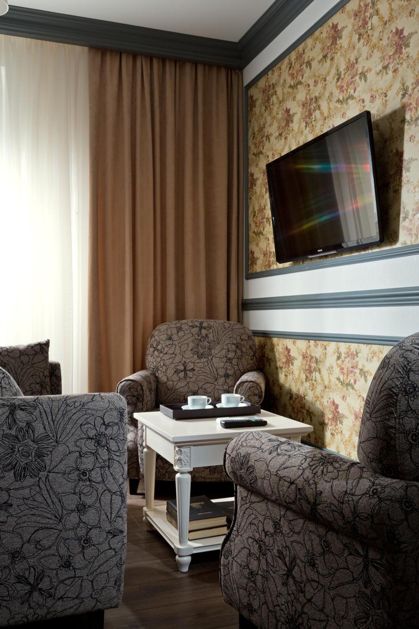De Gaulle Boutique Hotel خاركيف المظهر الخارجي الصورة