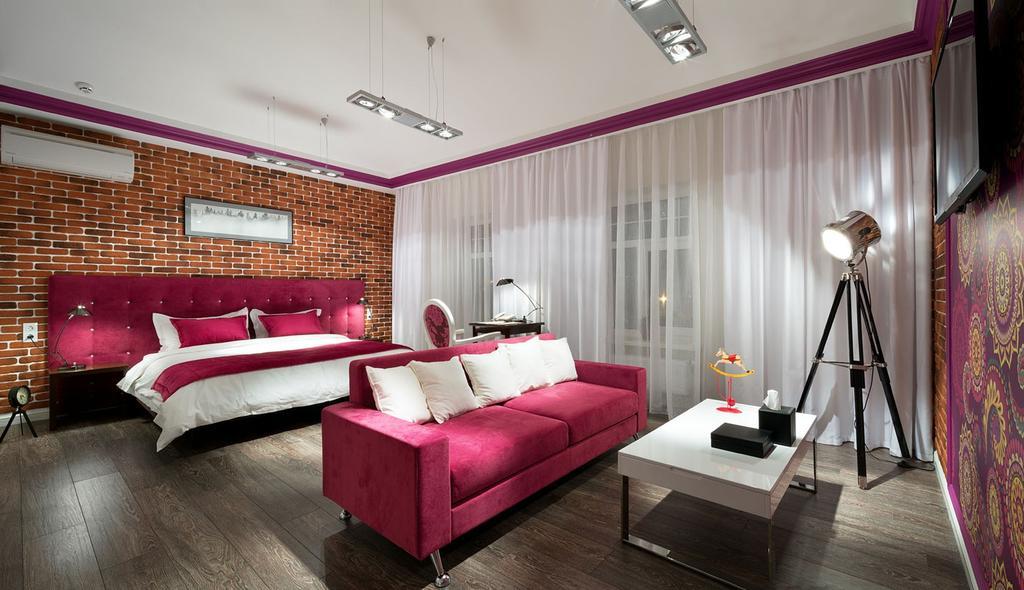 De Gaulle Boutique Hotel خاركيف الغرفة الصورة