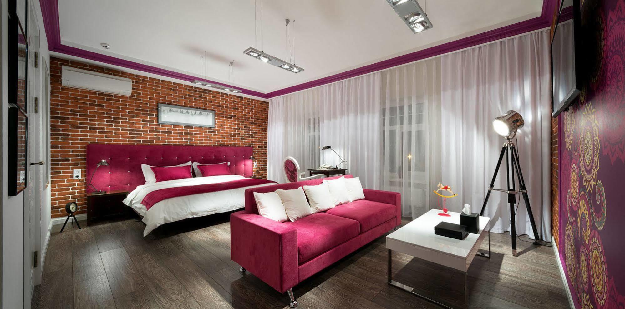 De Gaulle Boutique Hotel خاركيف المظهر الخارجي الصورة