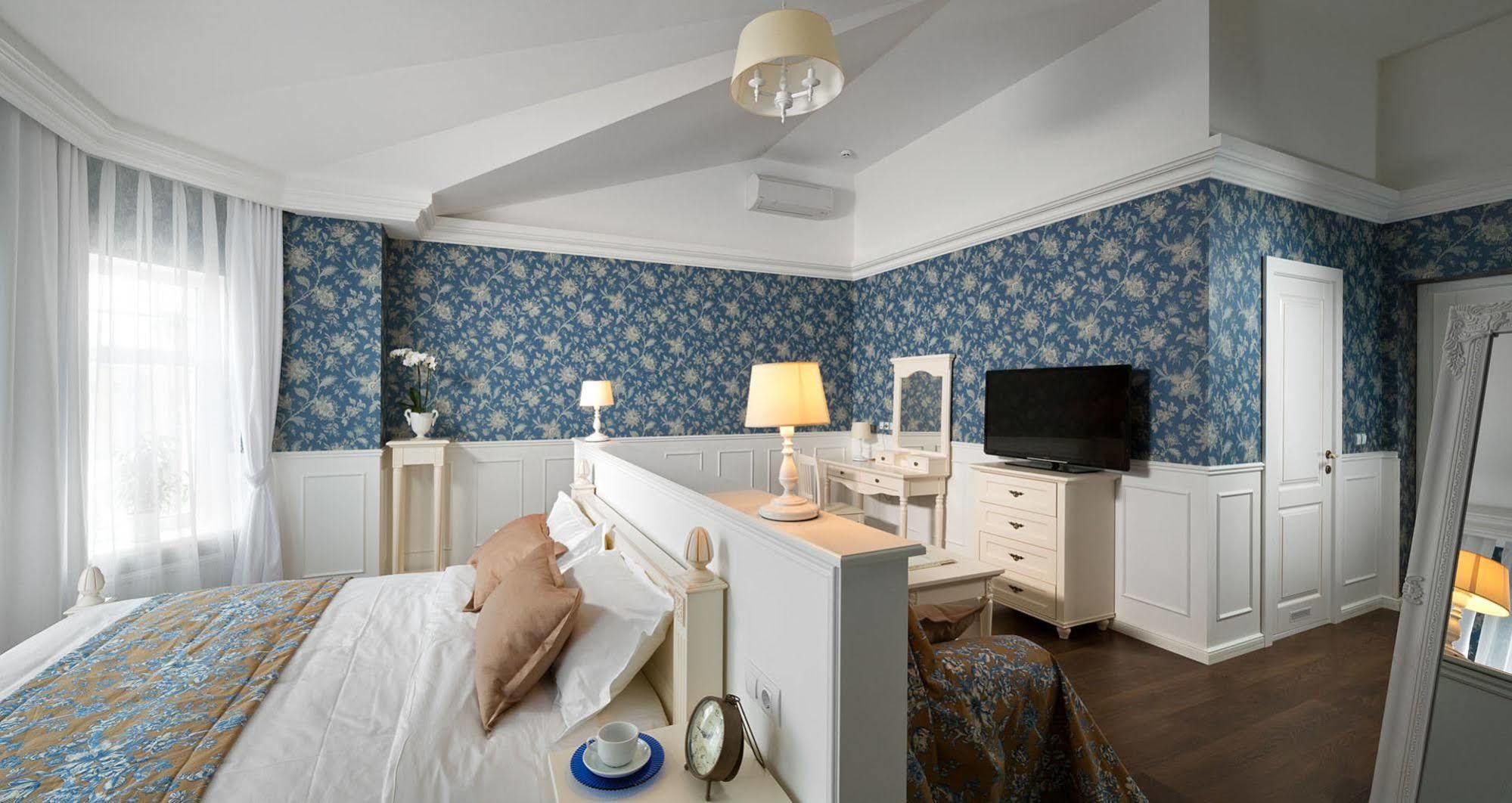 De Gaulle Boutique Hotel خاركيف المظهر الخارجي الصورة