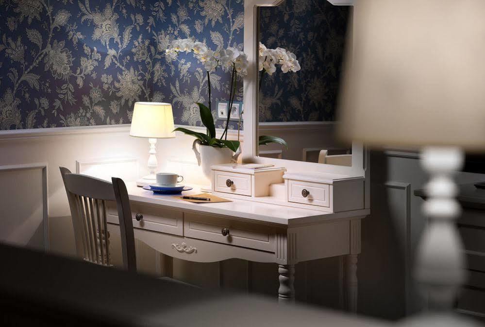 De Gaulle Boutique Hotel خاركيف المظهر الخارجي الصورة