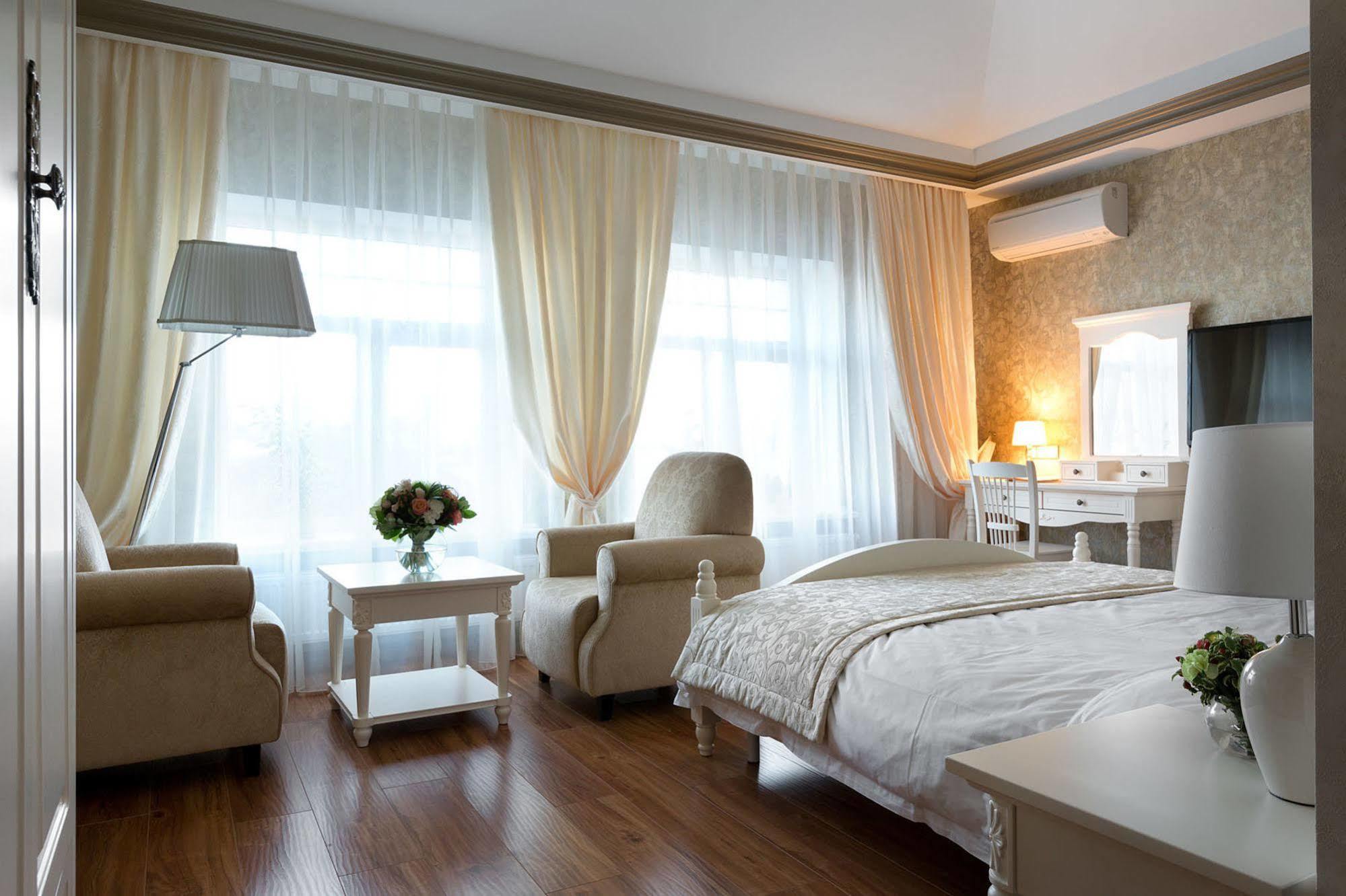 De Gaulle Boutique Hotel خاركيف المظهر الخارجي الصورة